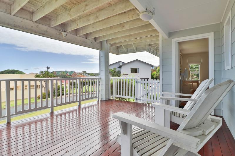 4 Bedroom Property for Sale in Outeniqua Strand Western Cape